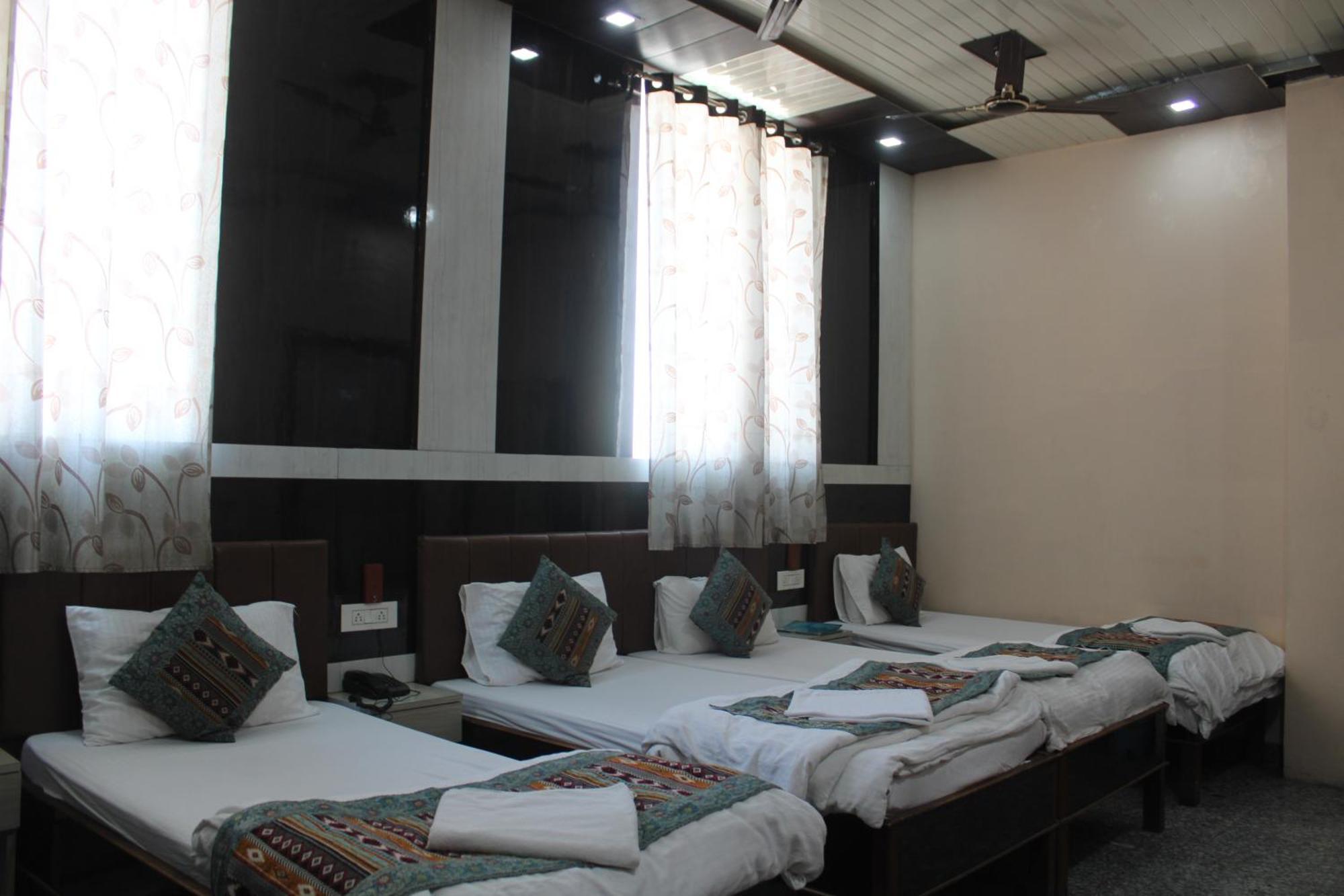 Hotel Singh Residency Benares Buitenkant foto