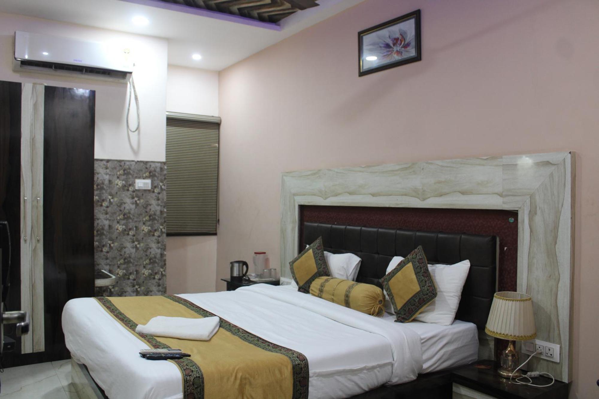 Hotel Singh Residency Benares Buitenkant foto